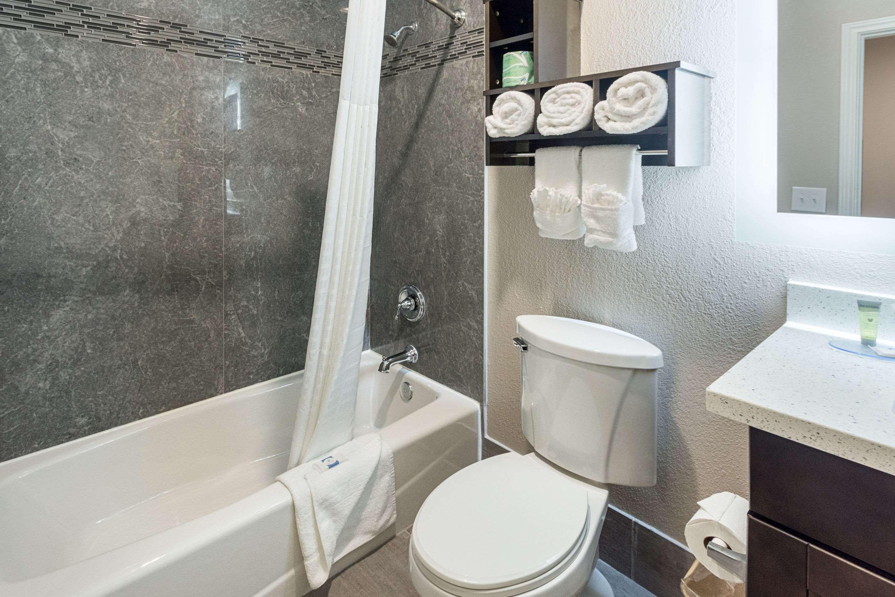 Econo Lodge Inn & Suites Houston Nw-Cy-Fair Jersey Village Екстер'єр фото