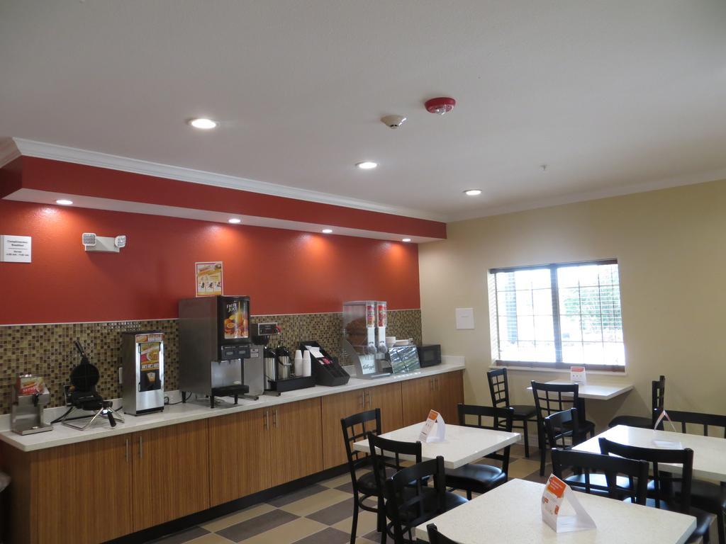 Econo Lodge Inn & Suites Houston Nw-Cy-Fair Jersey Village Екстер'єр фото