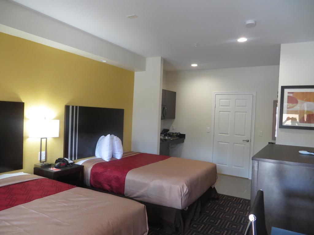 Econo Lodge Inn & Suites Houston Nw-Cy-Fair Jersey Village Екстер'єр фото