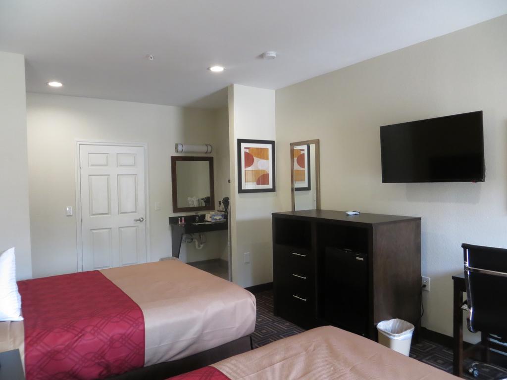 Econo Lodge Inn & Suites Houston Nw-Cy-Fair Jersey Village Екстер'єр фото