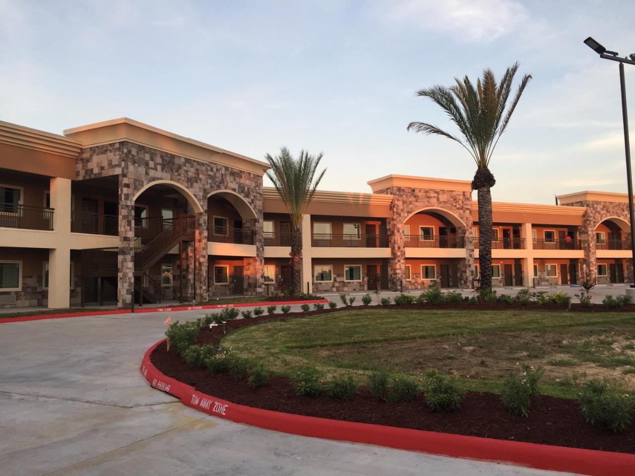 Econo Lodge Inn & Suites Houston Nw-Cy-Fair Jersey Village Екстер'єр фото